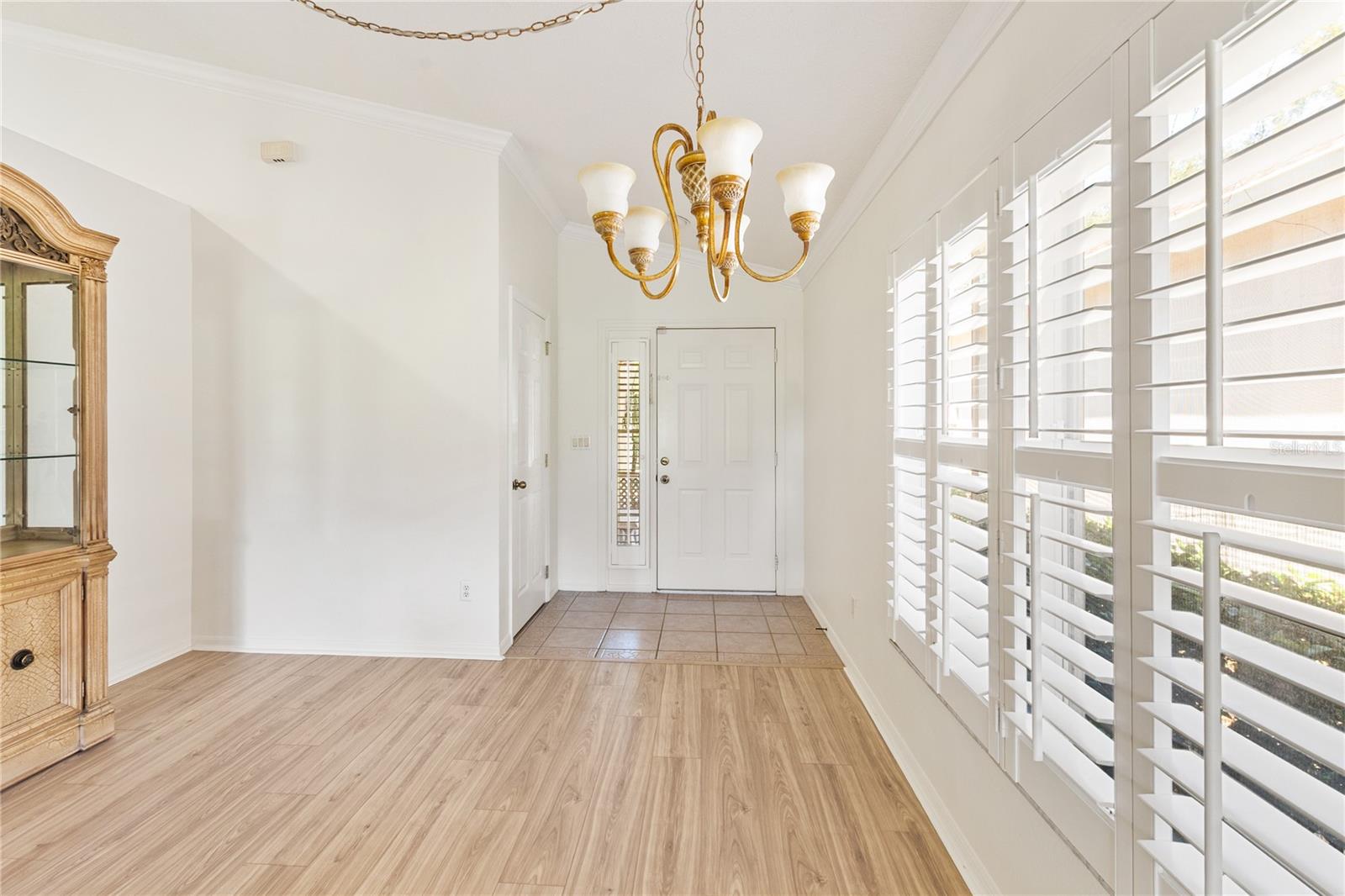 Image 19 of 38 For 2380 Paulette Drive