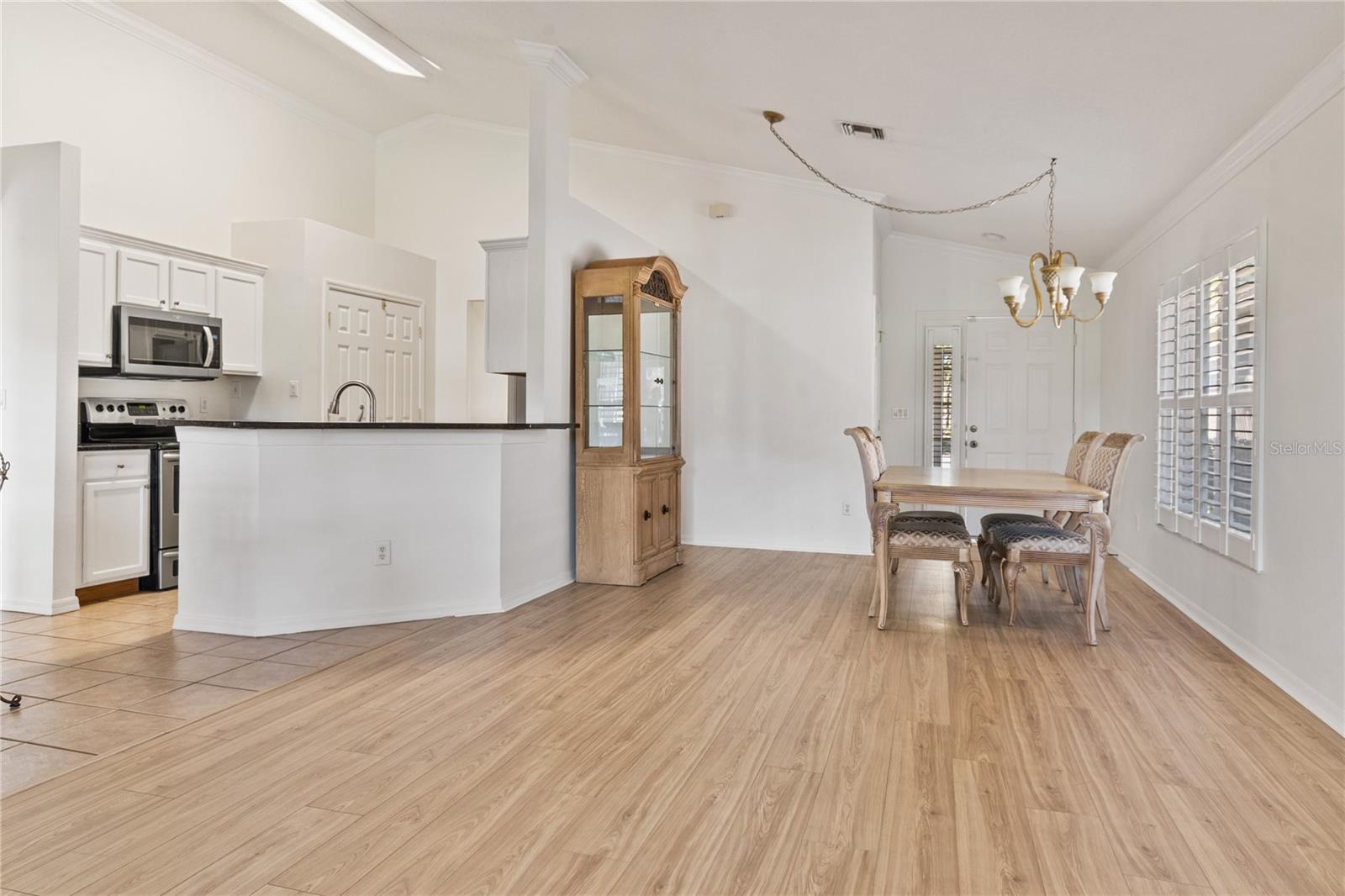 Image 20 of 38 For 2380 Paulette Drive