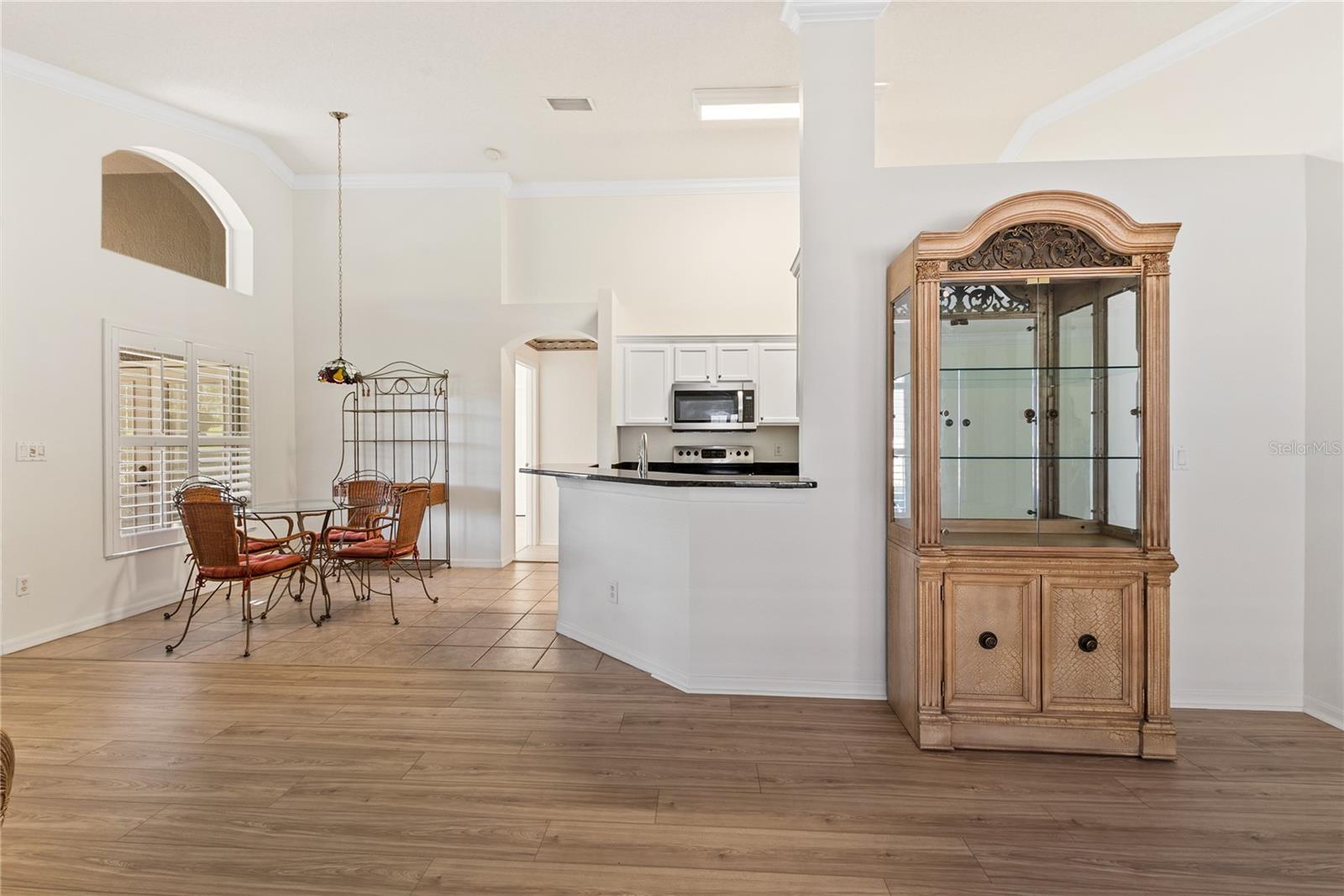 Image 22 of 38 For 2380 Paulette Drive