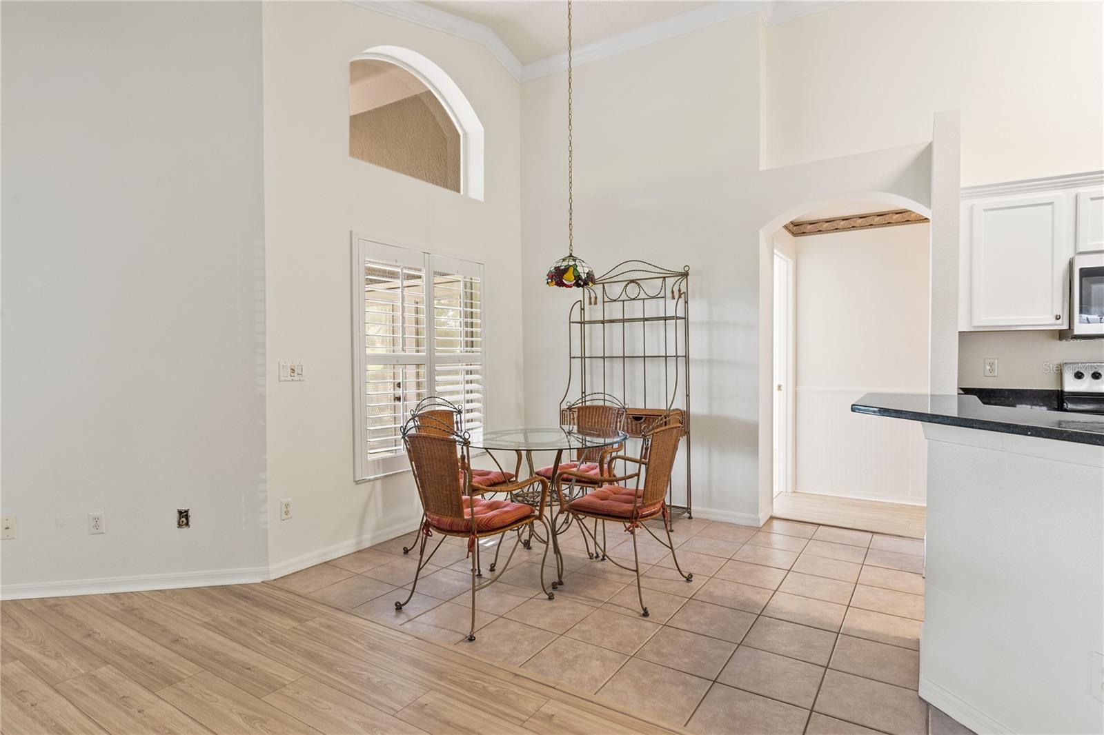 Image 23 of 38 For 2380 Paulette Drive