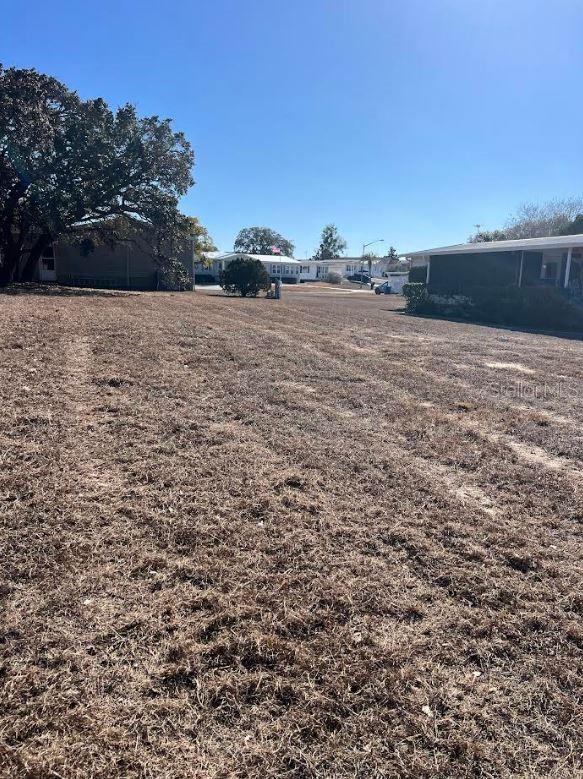 Image 2 of 5 For 16059 Brookridge Boulevard