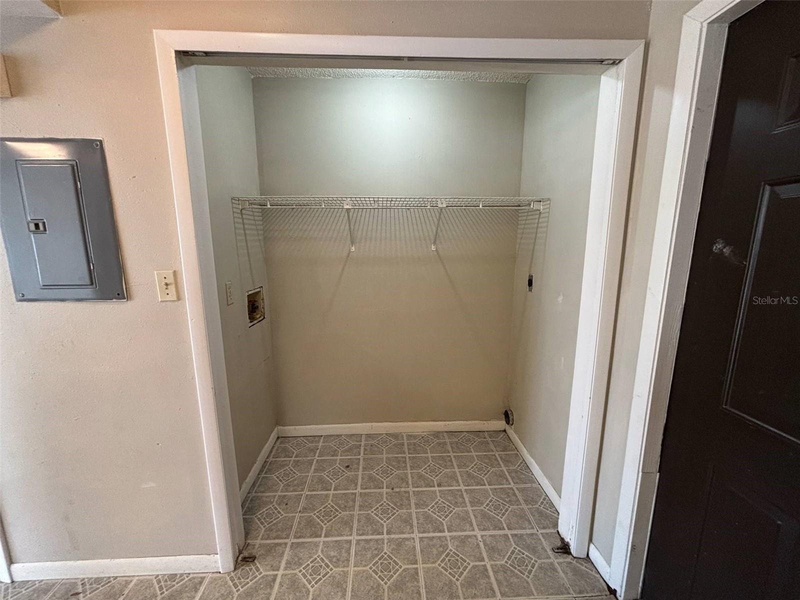 Image 7 of 13 For 812 Floral Avenue