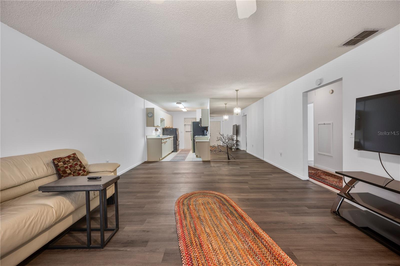 Image 4 of 36 For 205 Winter Ridge Boulevard