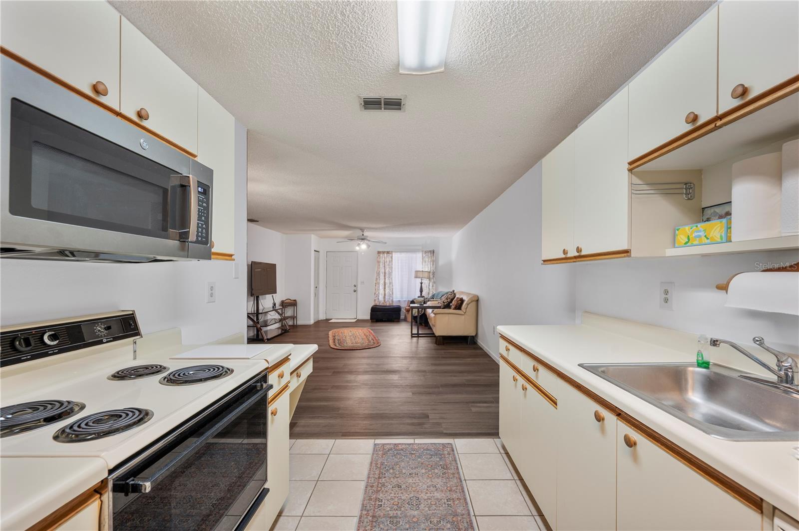 Image 9 of 36 For 205 Winter Ridge Boulevard