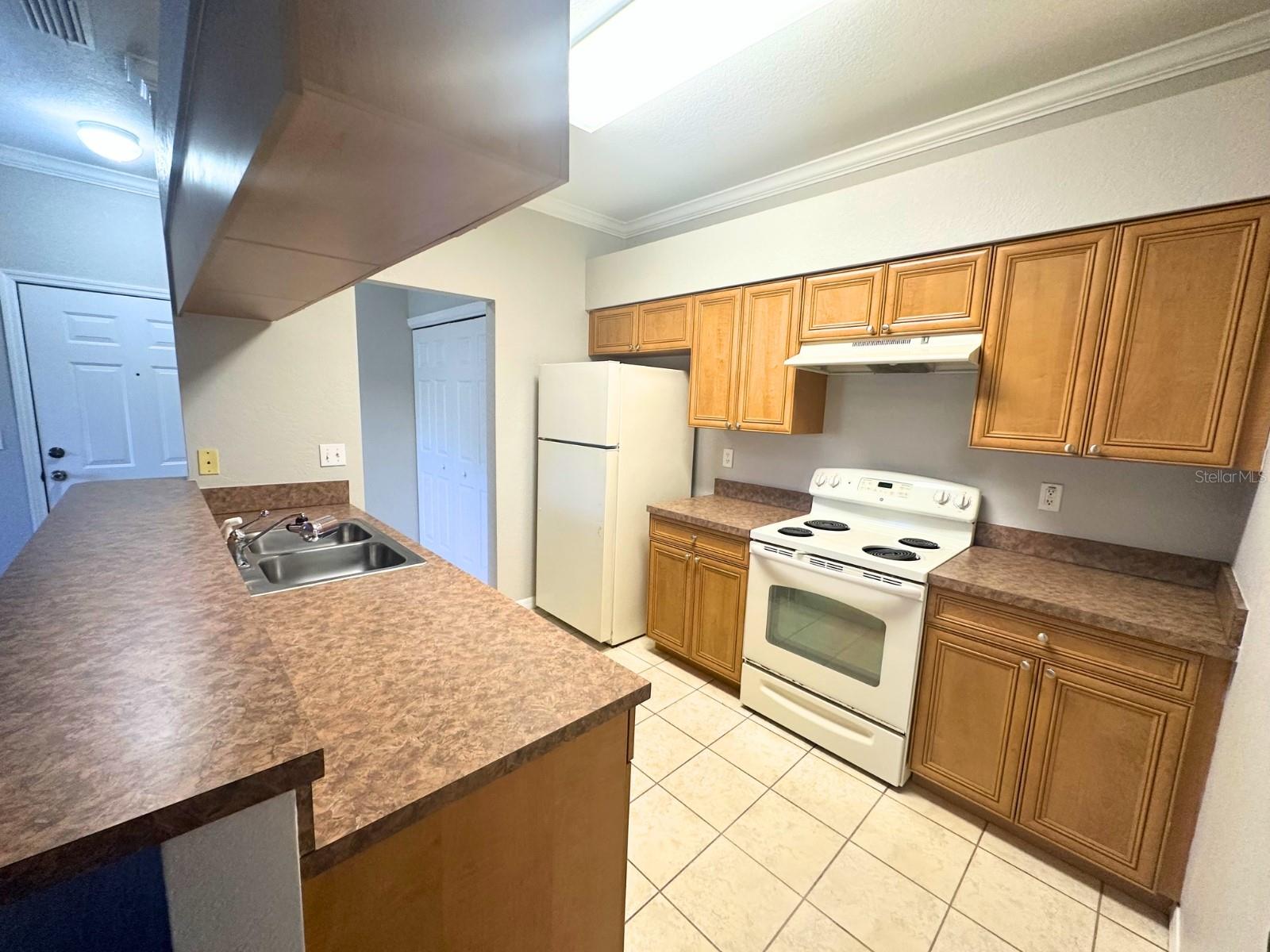 Image 4 of 19 For 1704 Eagle Pond Drive 1704