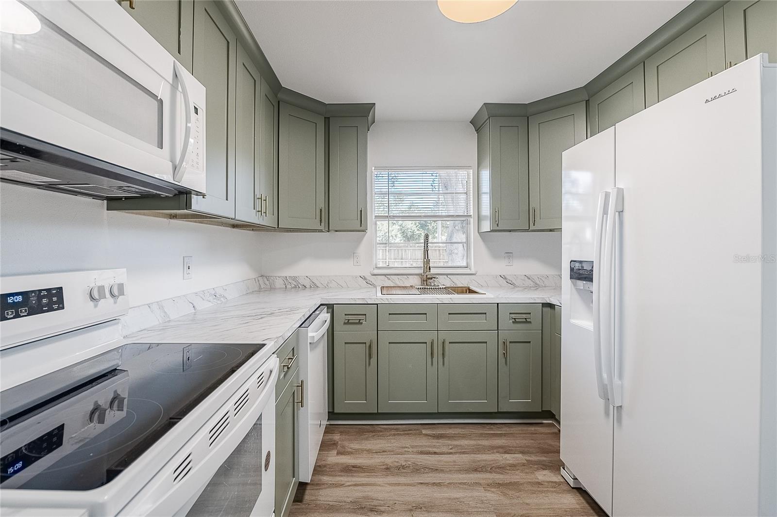 Image 11 of 38 For 5653 La Serena Avenue