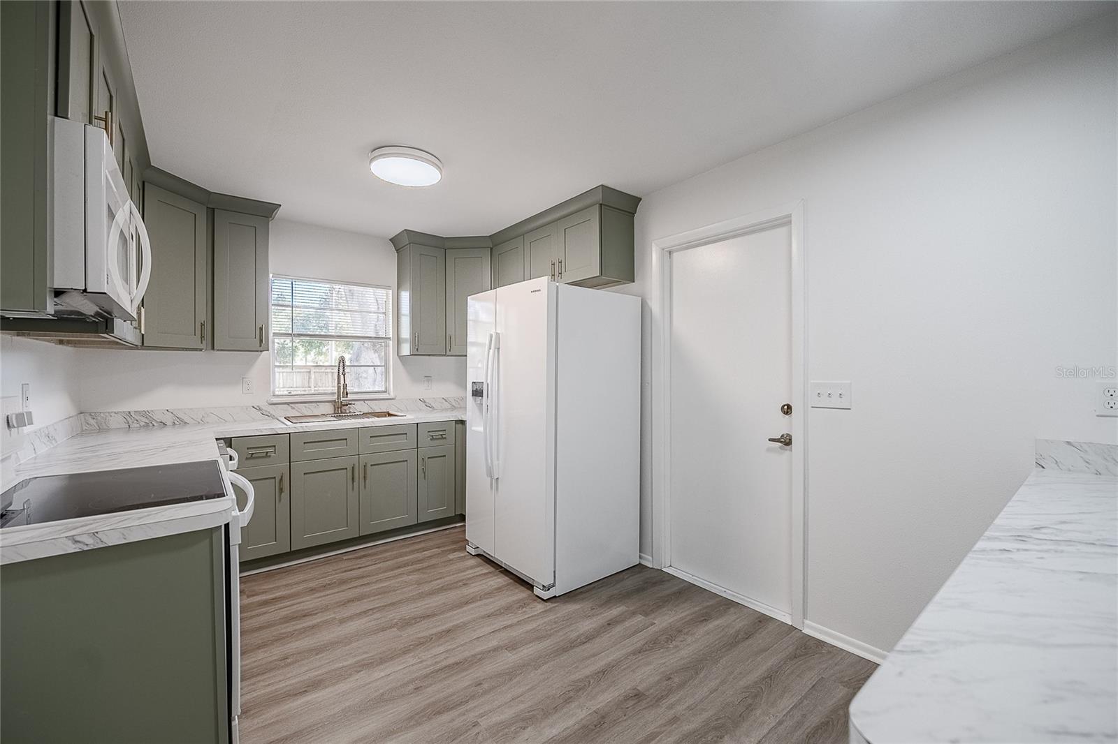 Image 13 of 38 For 5653 La Serena Avenue