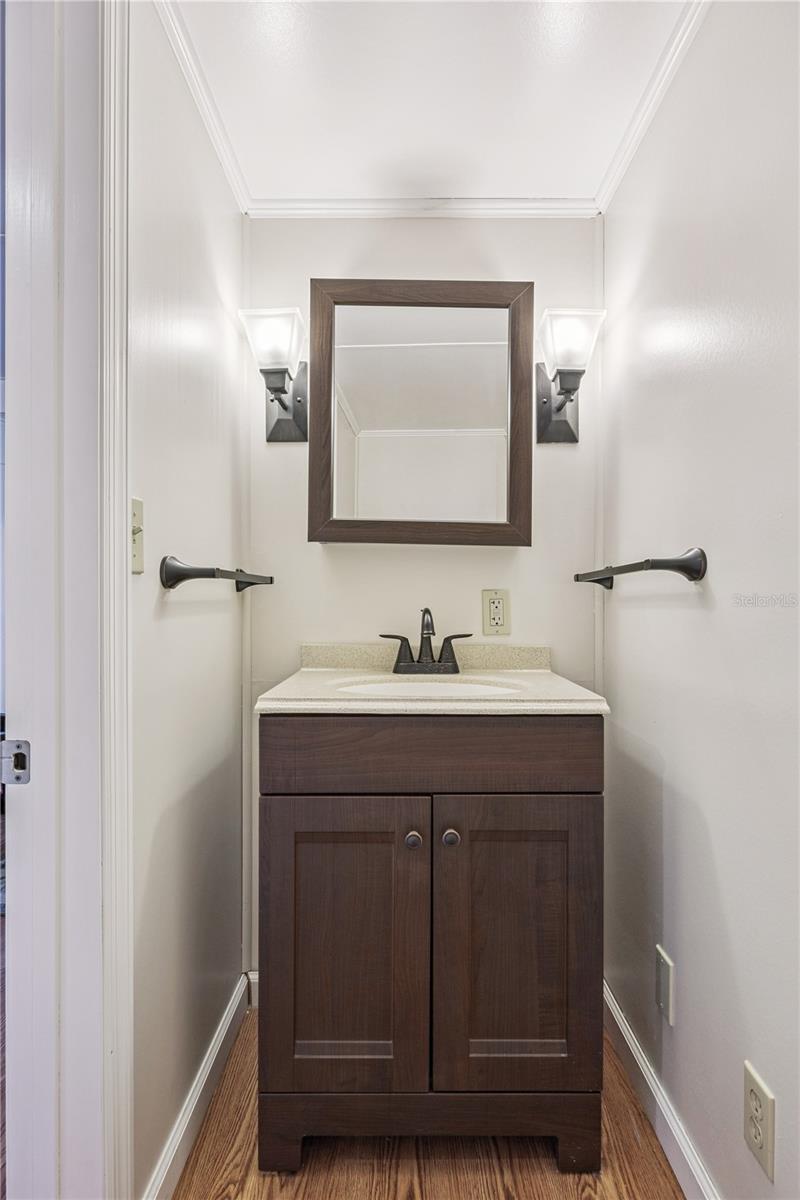 Image 25 of 76 For 5226 Island View Circle N