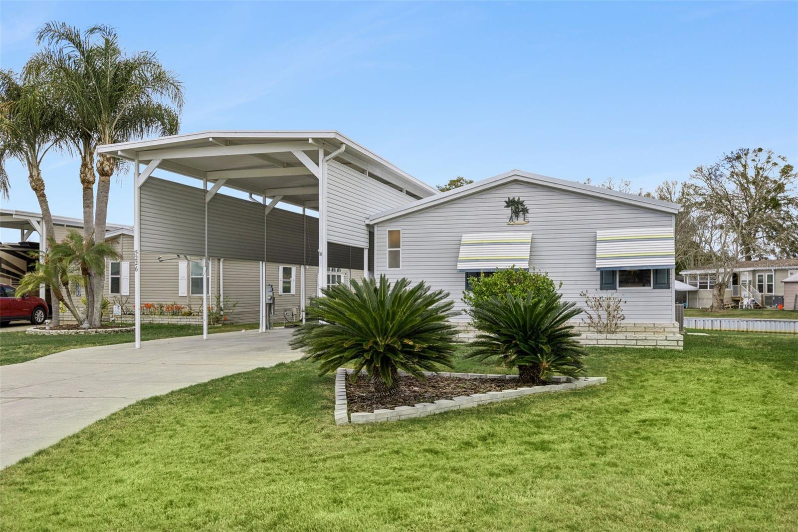 Image 3 of 76 For 5226 Island View Circle N