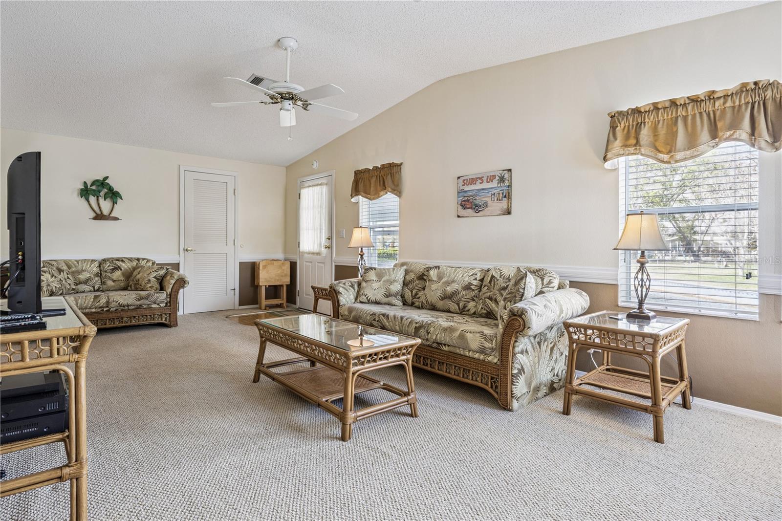 Image 6 of 76 For 5226 Island View Circle N