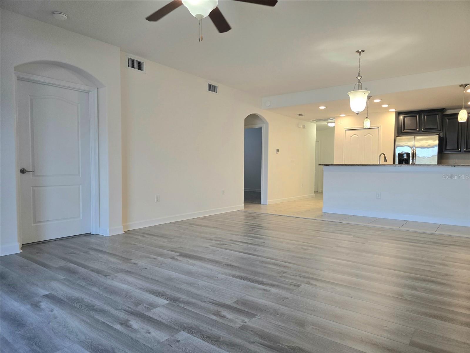 Image 14 of 44 For 8925 Azalea Sands Lane 602