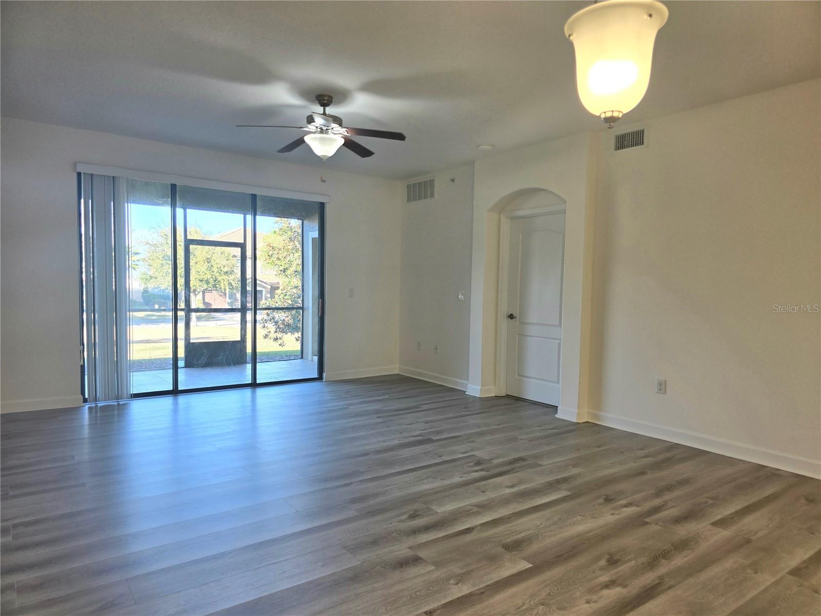 Image 15 of 44 For 8925 Azalea Sands Lane 602