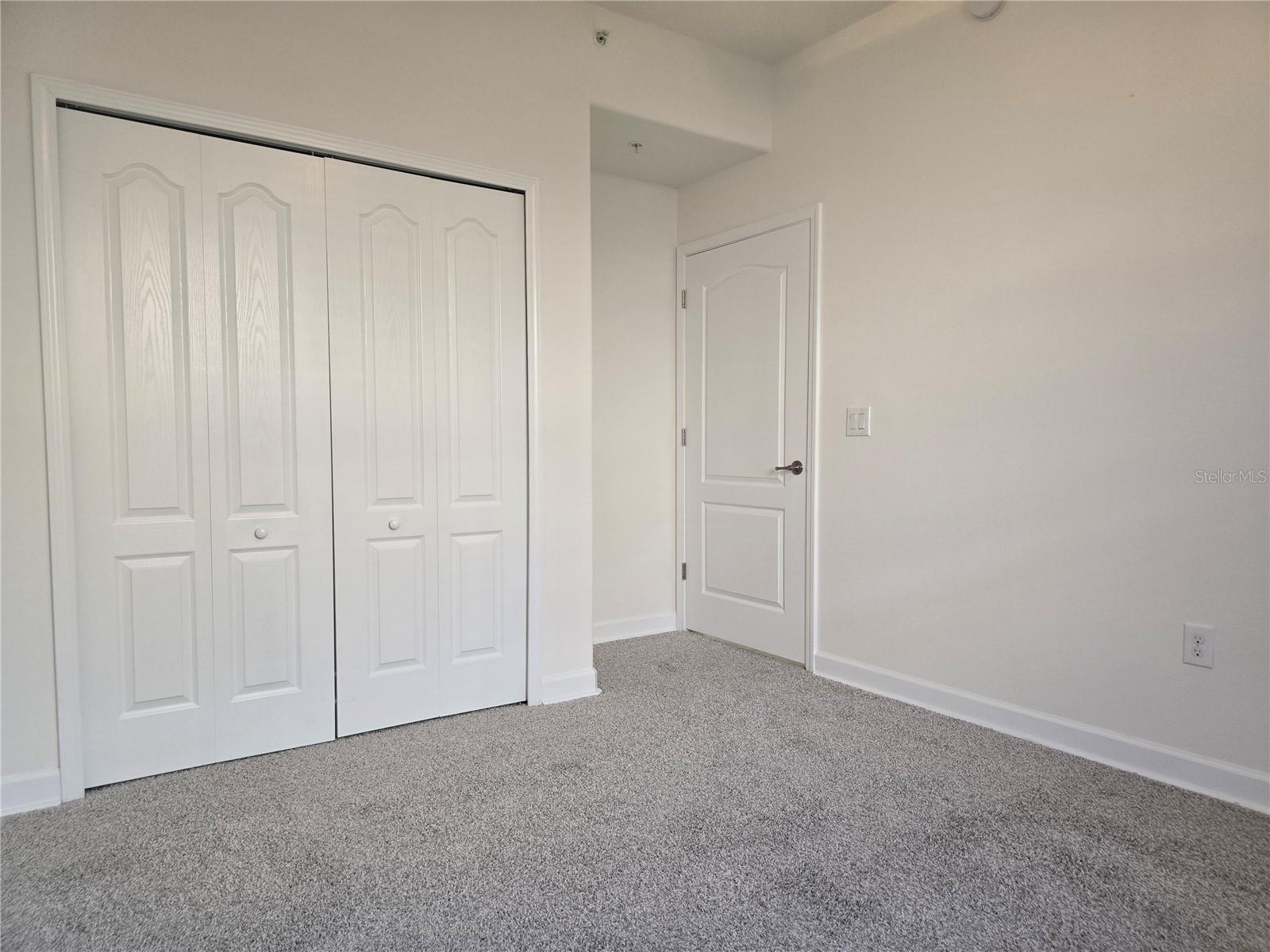 Image 23 of 44 For 8925 Azalea Sands Lane 602