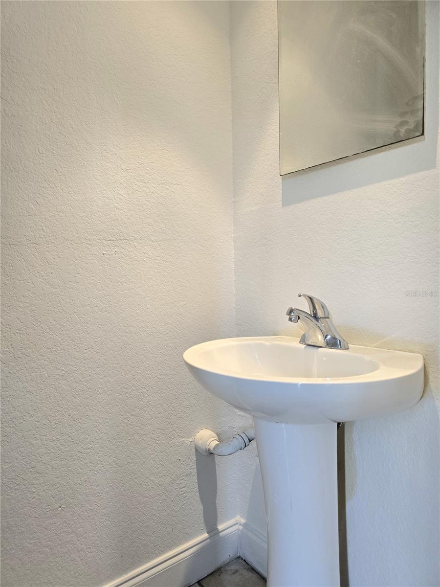 Image 12 of 25 For 1930 Conway Road 2