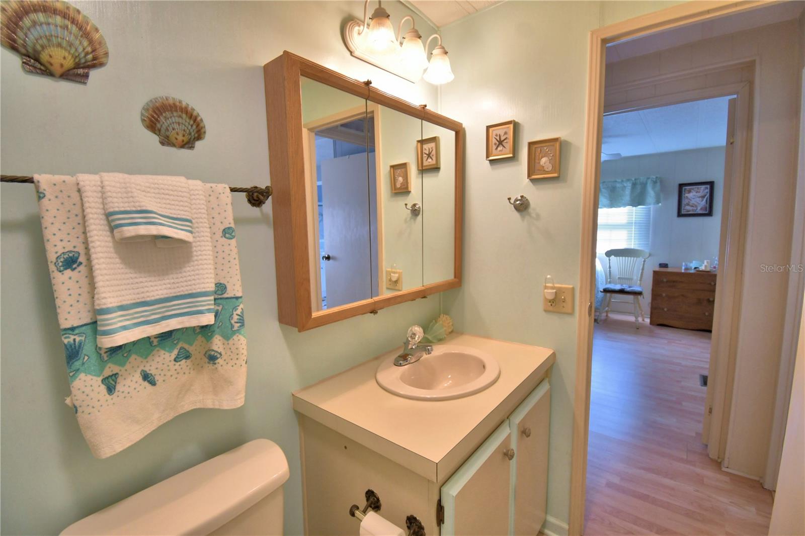 Image 17 of 63 For 4118 Sprucewood Street