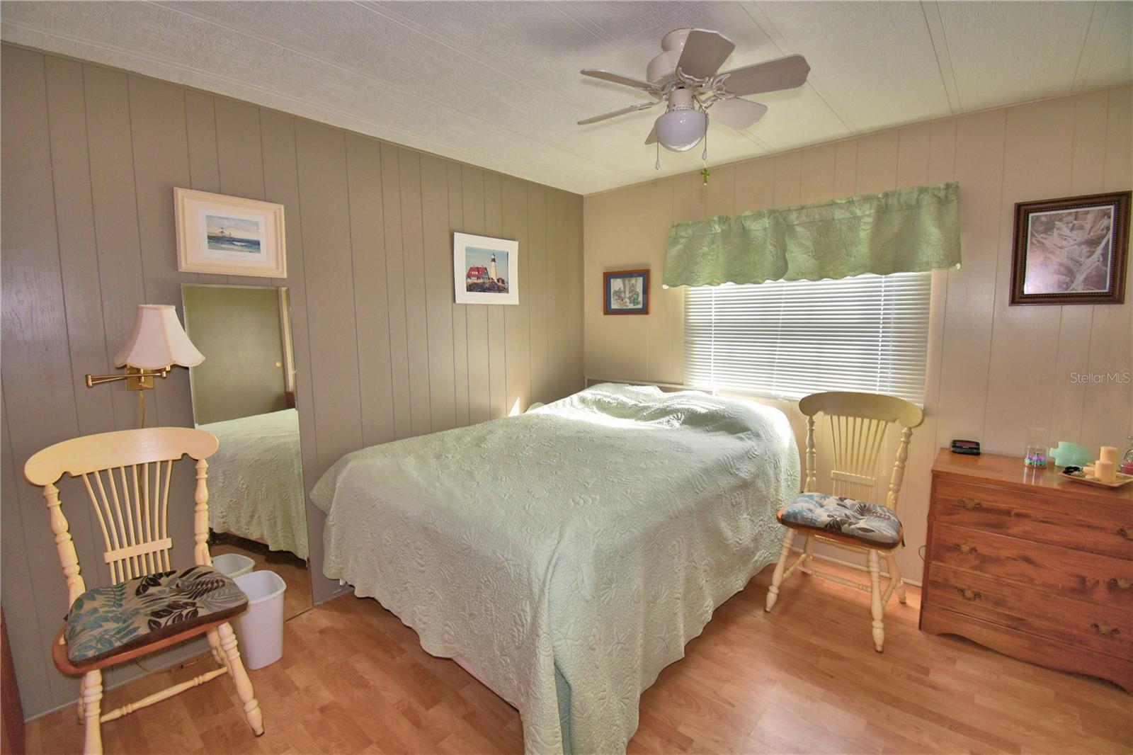 Image 27 of 63 For 4118 Sprucewood Street