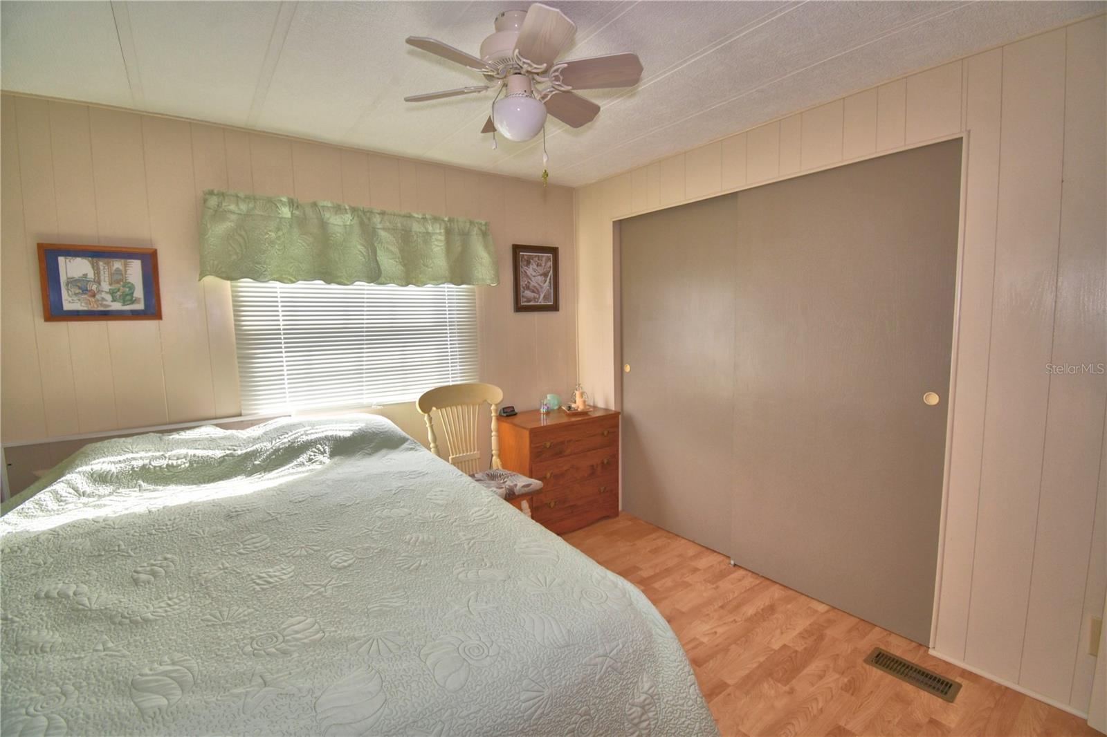 Image 28 of 63 For 4118 Sprucewood Street