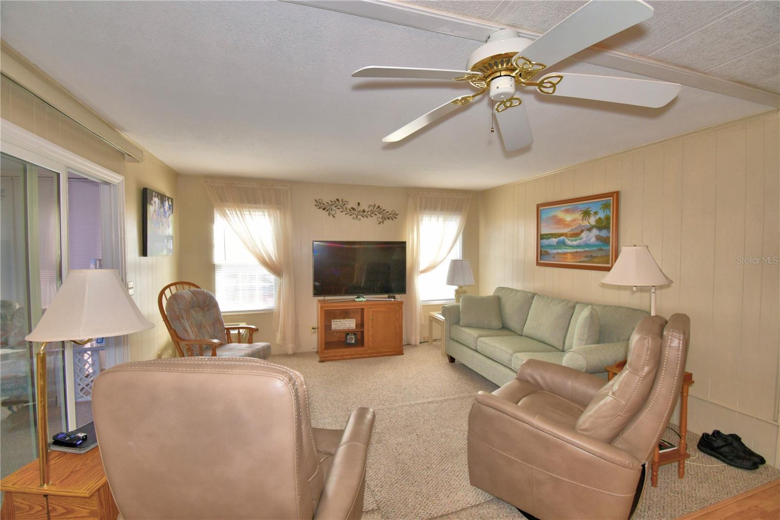 Image 33 of 63 For 4118 Sprucewood Street