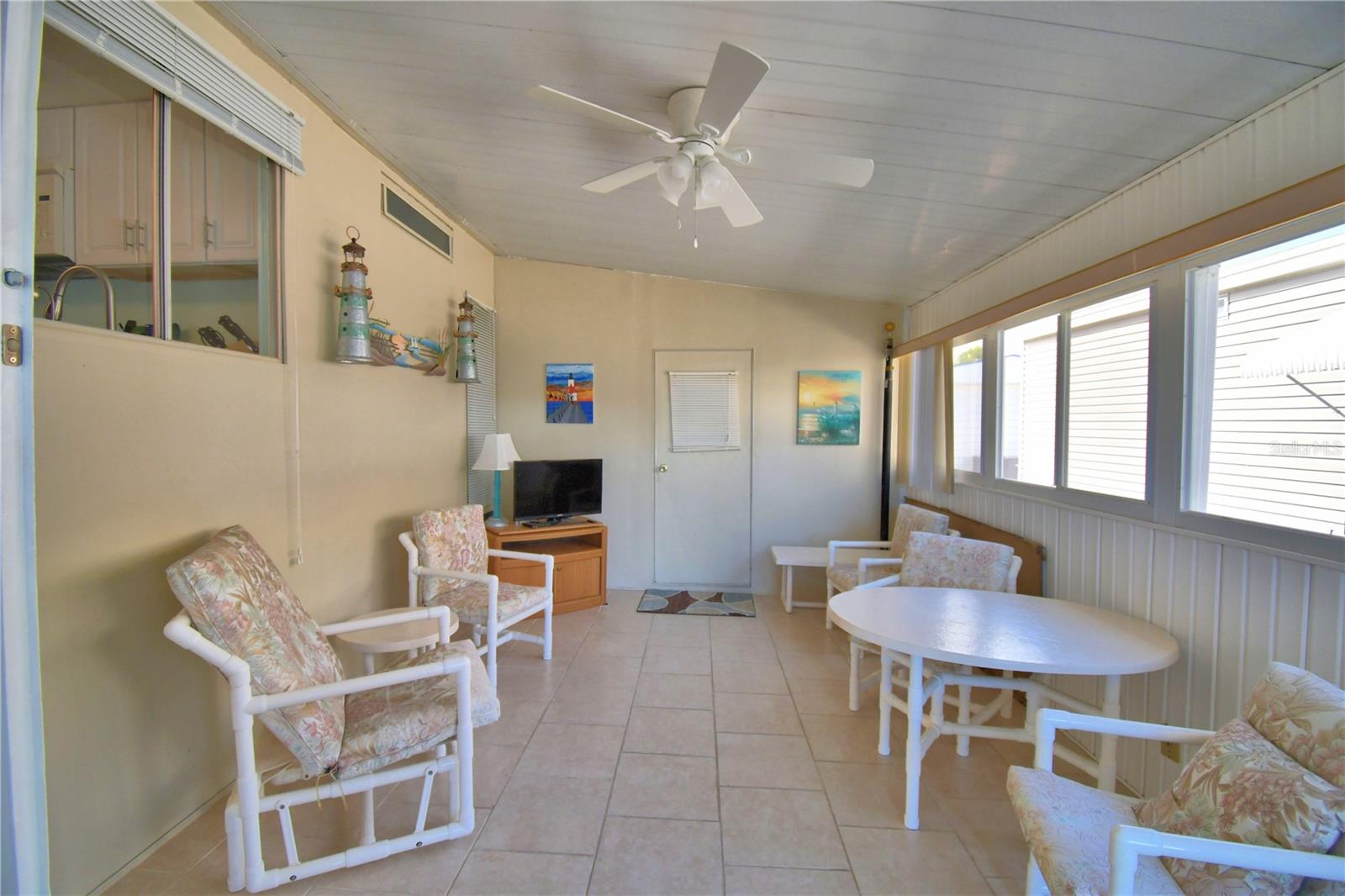 Image 4 of 63 For 4118 Sprucewood Street