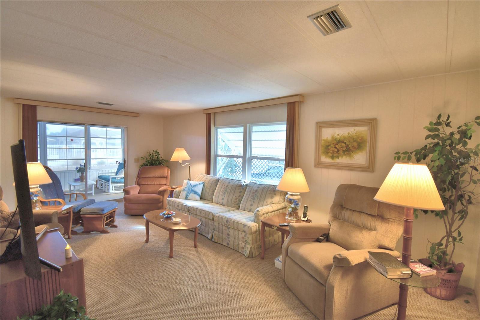 Image 11 of 62 For 4228 Cedarwood Street