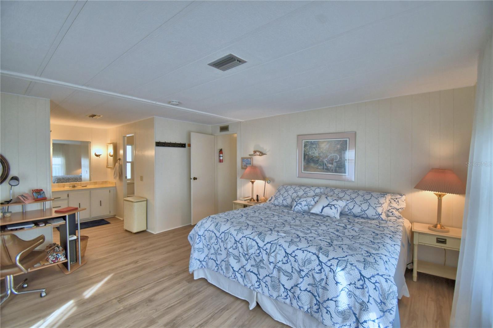 Image 31 of 62 For 4228 Cedarwood Street