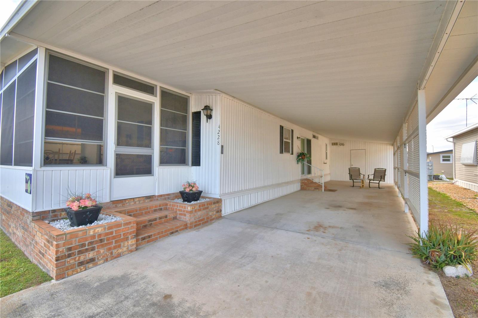 Image 4 of 62 For 4228 Cedarwood Street