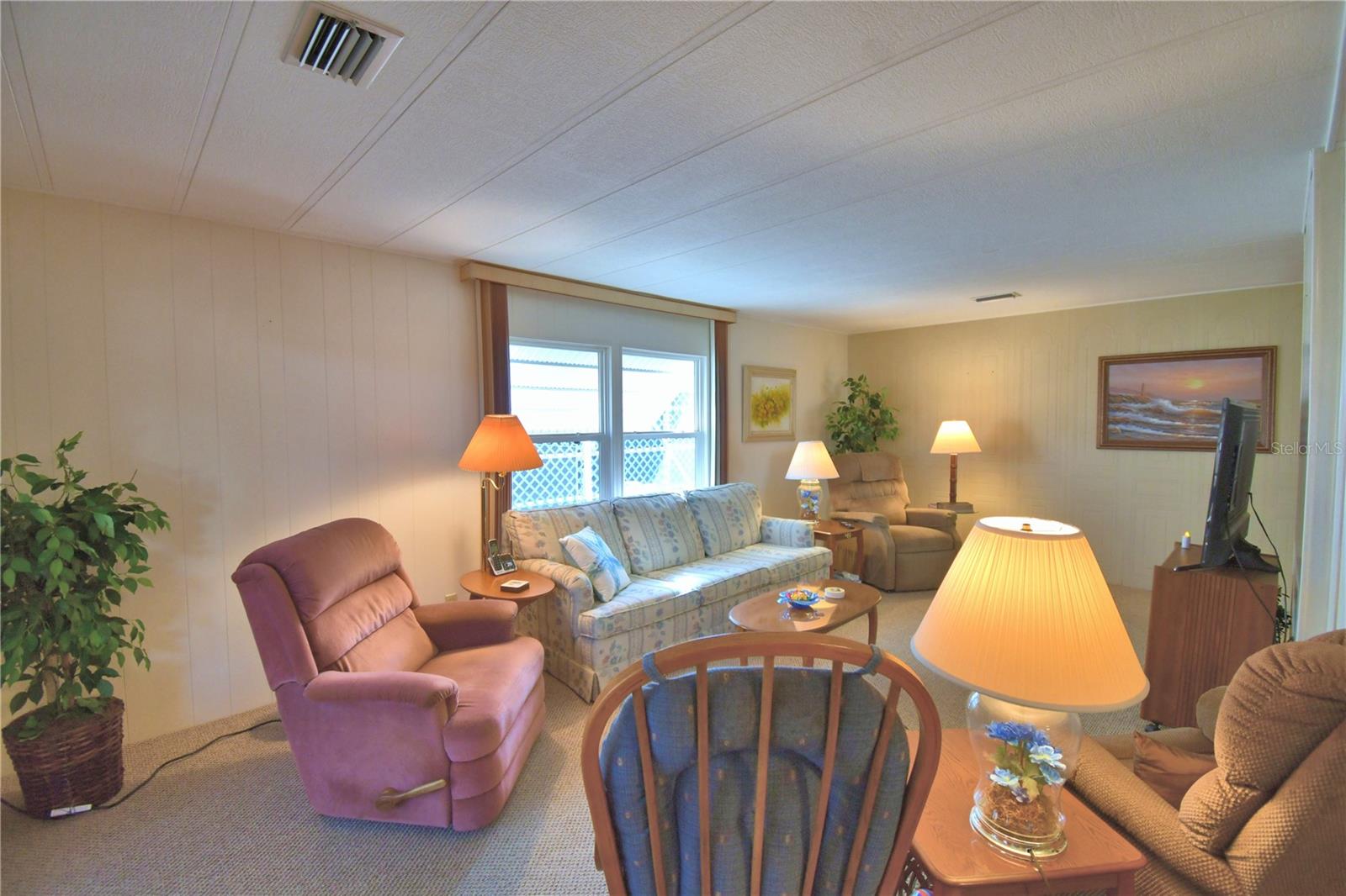 Image 8 of 62 For 4228 Cedarwood Street