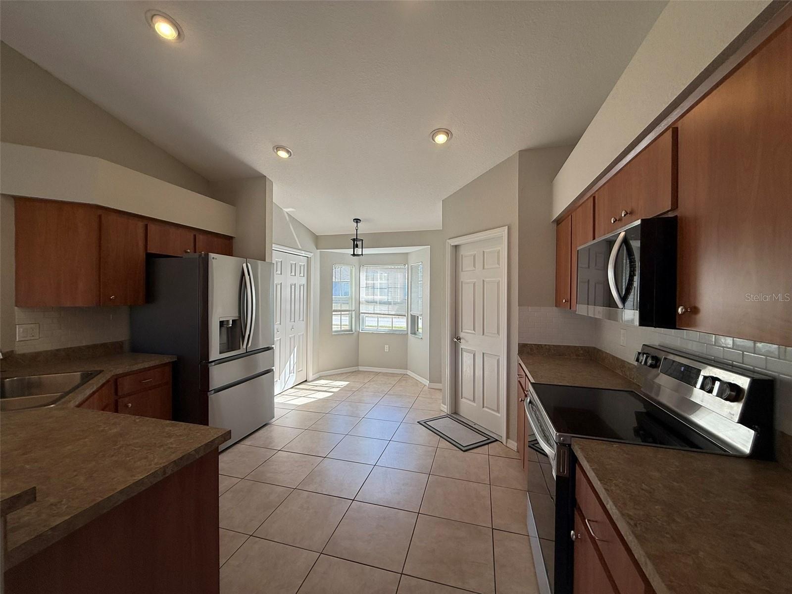 Image 12 of 33 For 4639 Great Blue Heron Drive