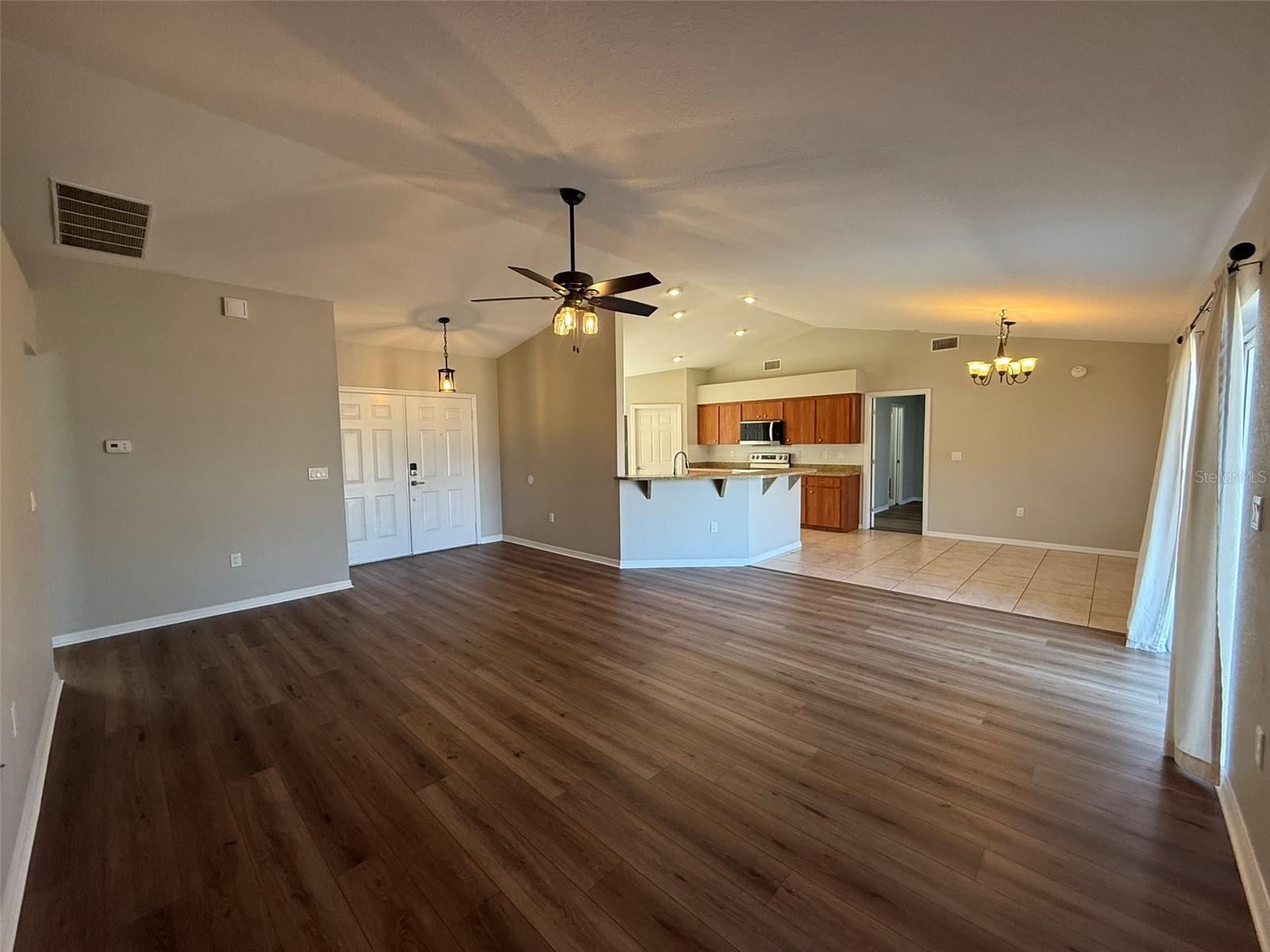 Image 6 of 33 For 4639 Great Blue Heron Drive