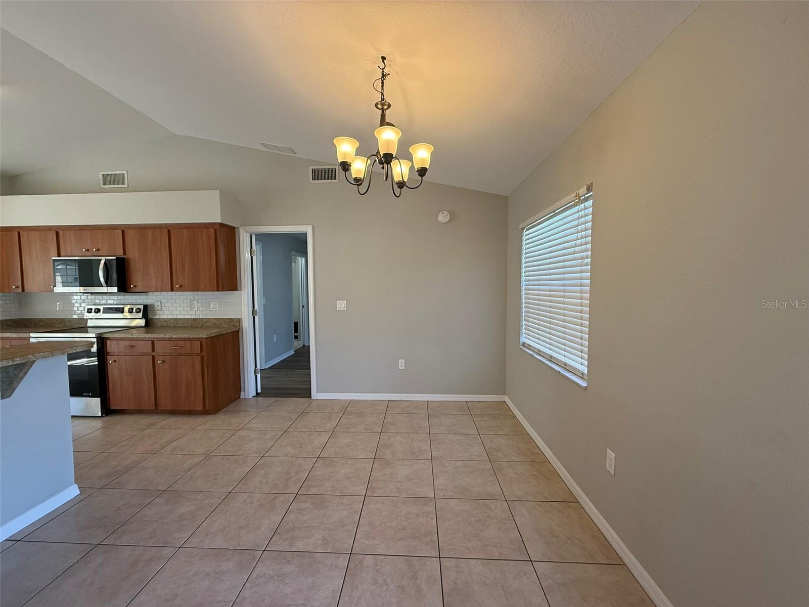 Image 8 of 33 For 4639 Great Blue Heron Drive