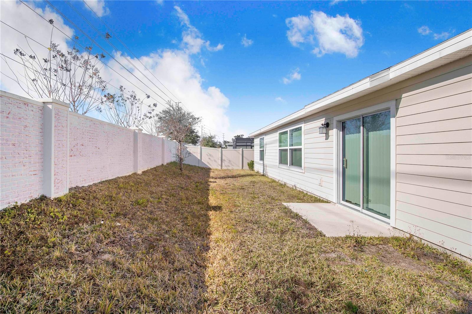 Image 25 of 34 For 355 Estates Court