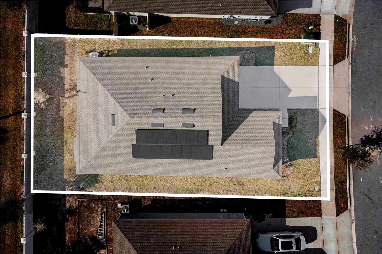 Image 27 of 34 For 355 Estates Court