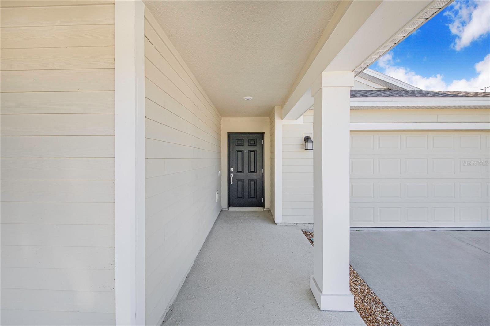 Image 7 of 34 For 355 Estates Court