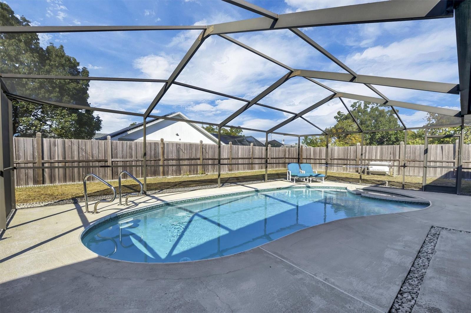 Image 10 of 41 For 295 Glen Avenue