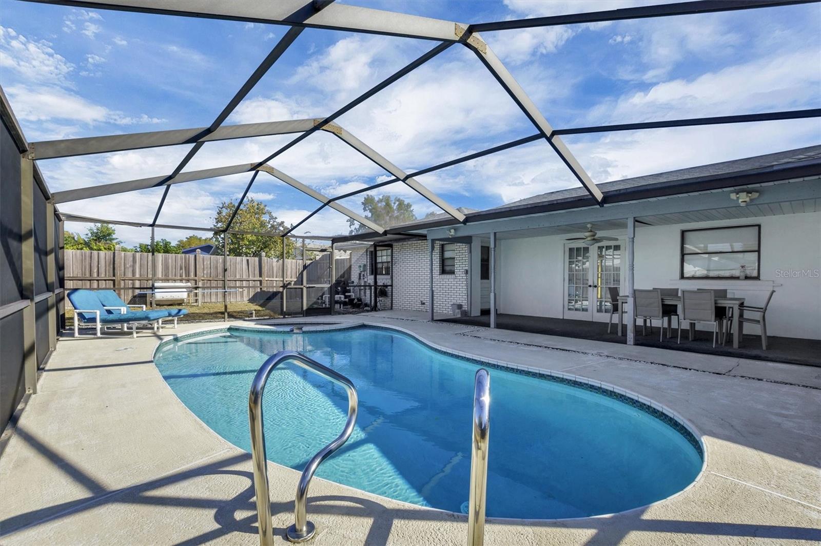 Image 3 of 41 For 295 Glen Avenue