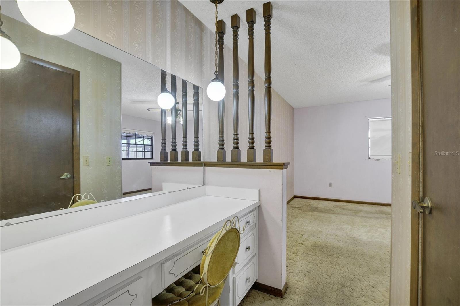 Image 34 of 41 For 295 Glen Avenue