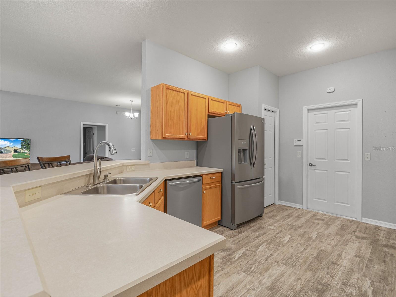 Image 13 of 78 For 4424 Waterford Drive