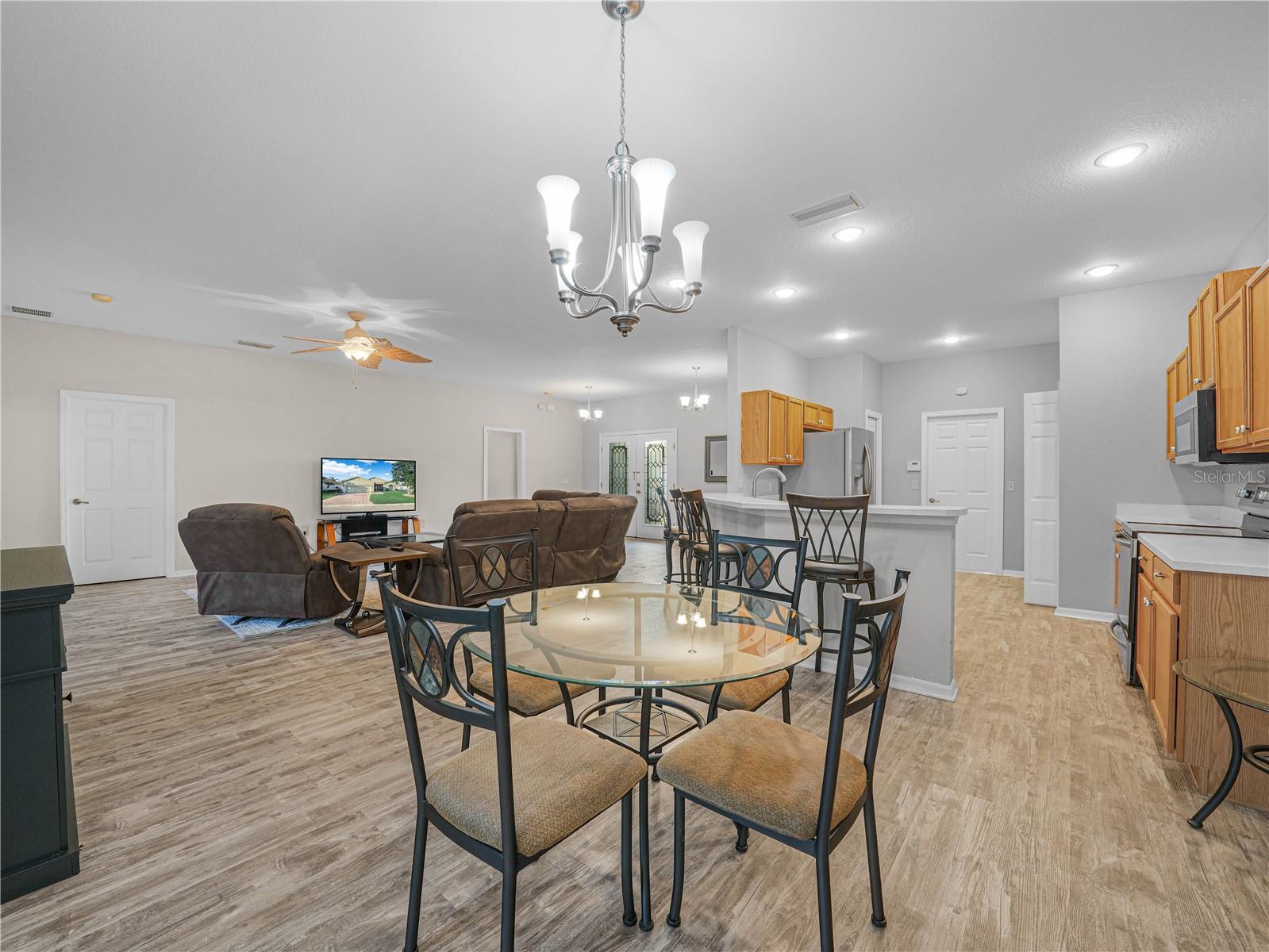 Image 14 of 78 For 4424 Waterford Drive