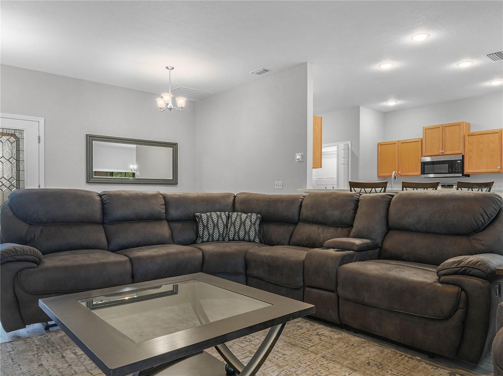 Image 6 of 78 For 4424 Waterford Drive