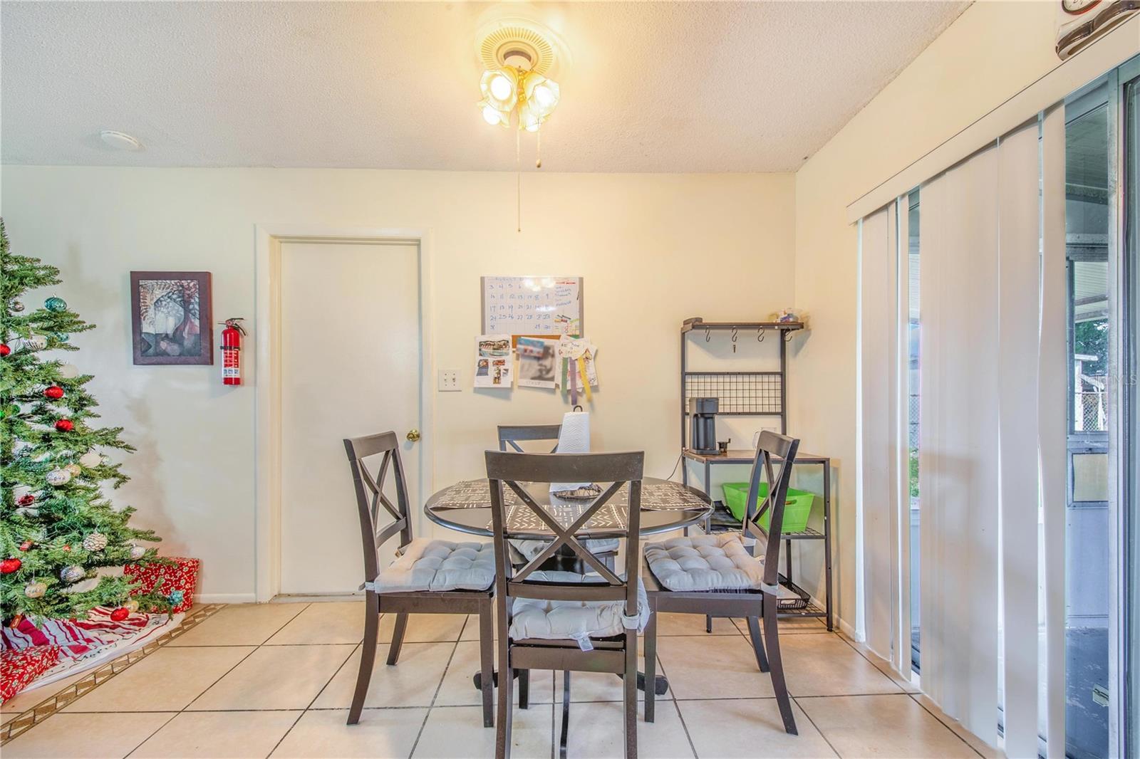 Image 15 of 35 For 666 Florida Parkway