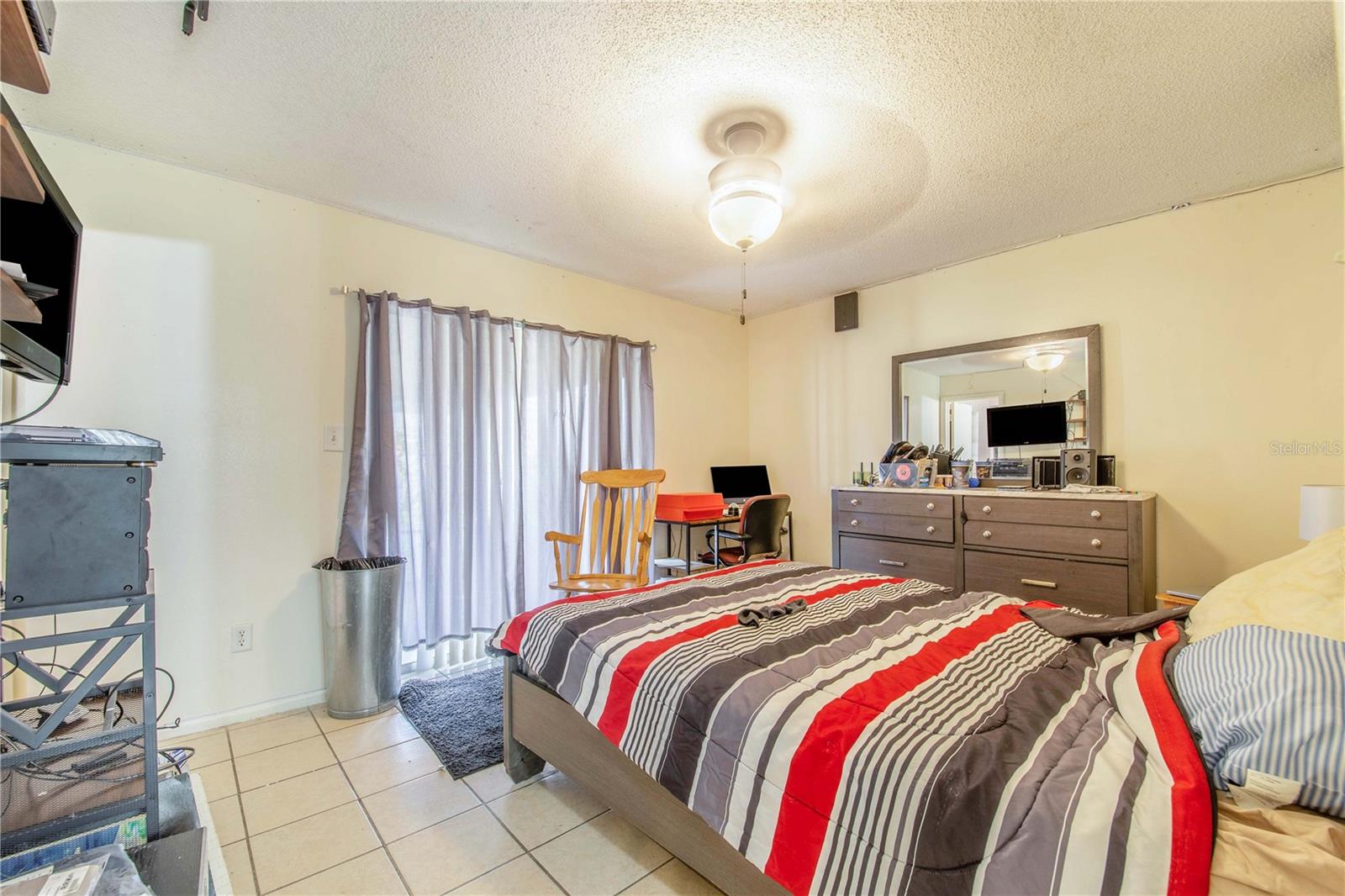 Image 18 of 35 For 666 Florida Parkway