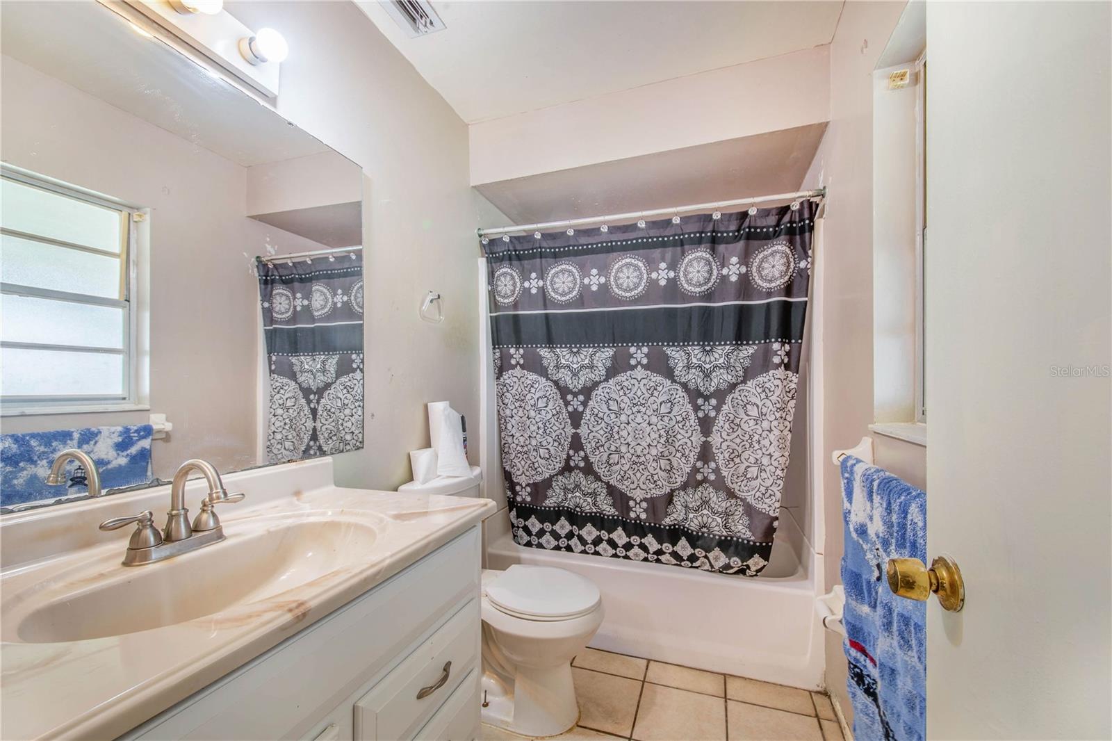 Image 19 of 35 For 666 Florida Parkway