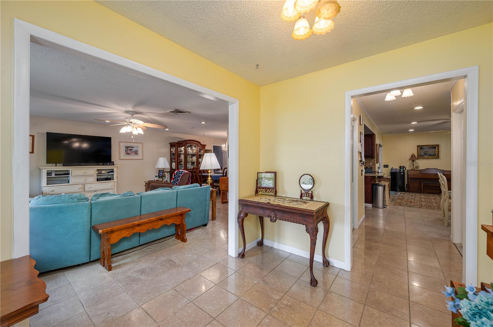 Image 4 of 32 For 305 Hernando Road