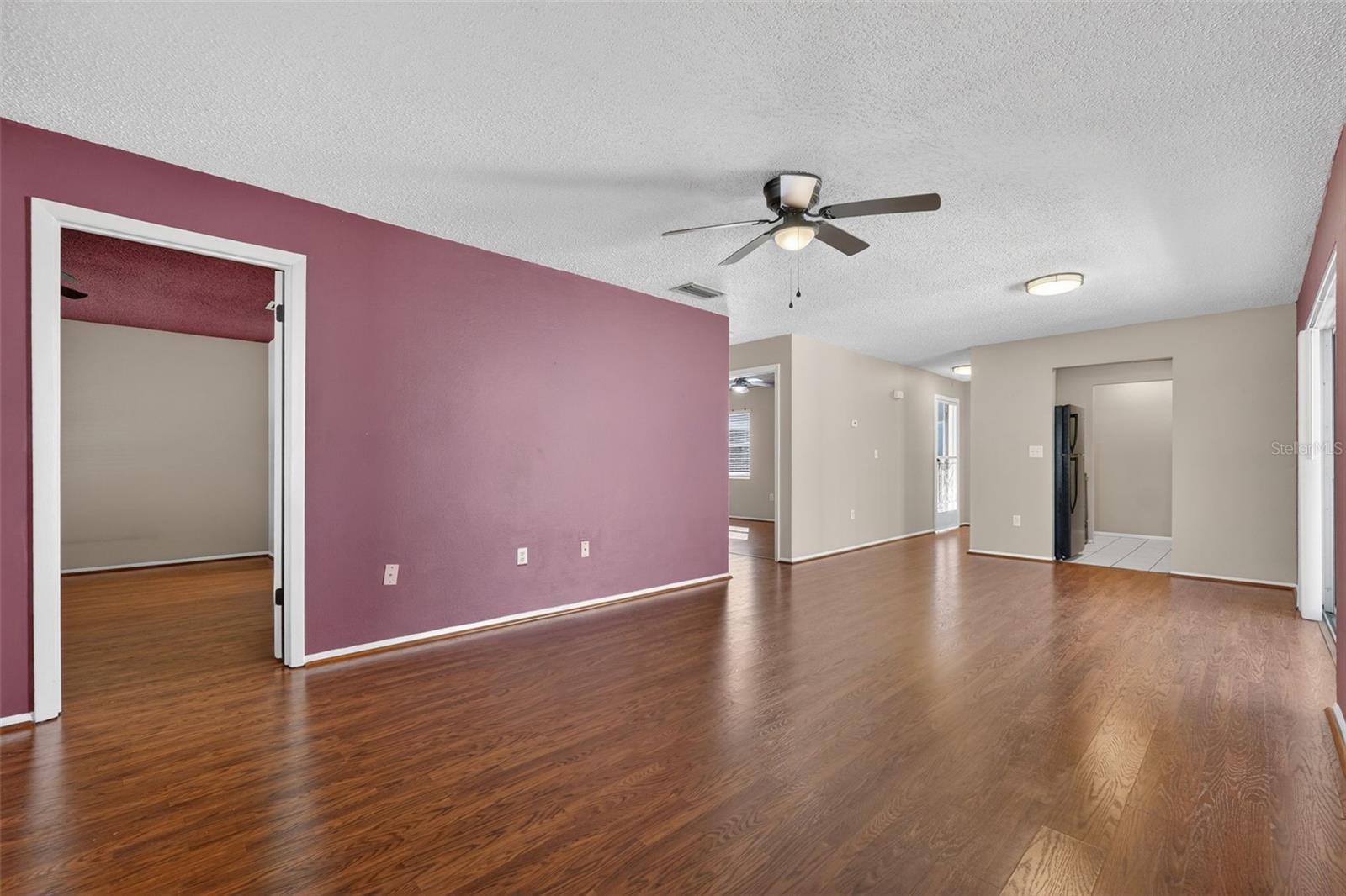 Image 11 of 46 For 1550 11th Street Ne D7