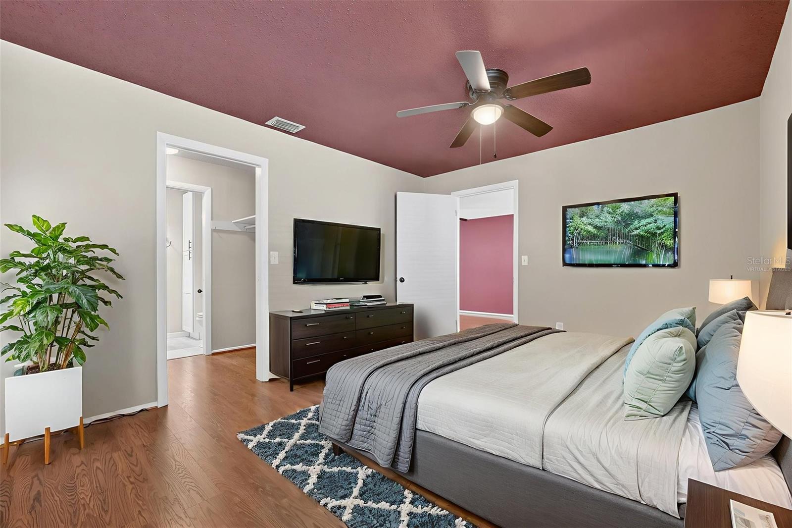 Image 19 of 46 For 1550 11th Street Ne D7