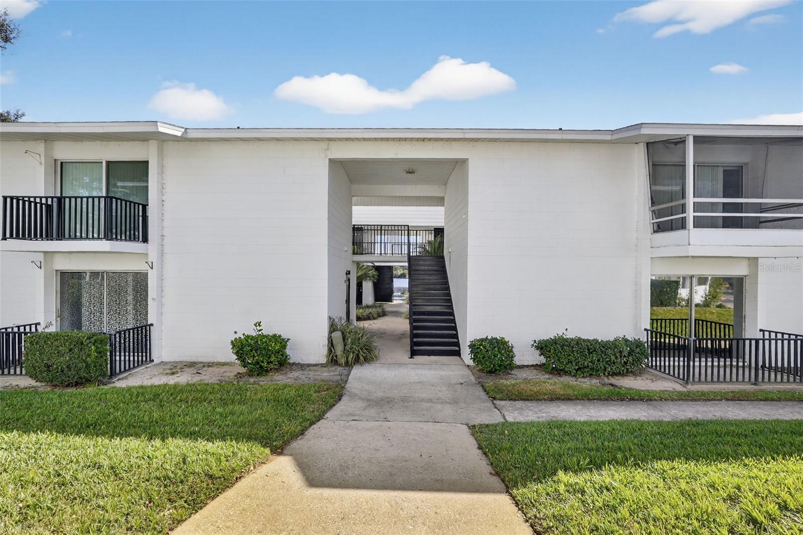 Image 2 of 46 For 1550 11th Street Ne D7