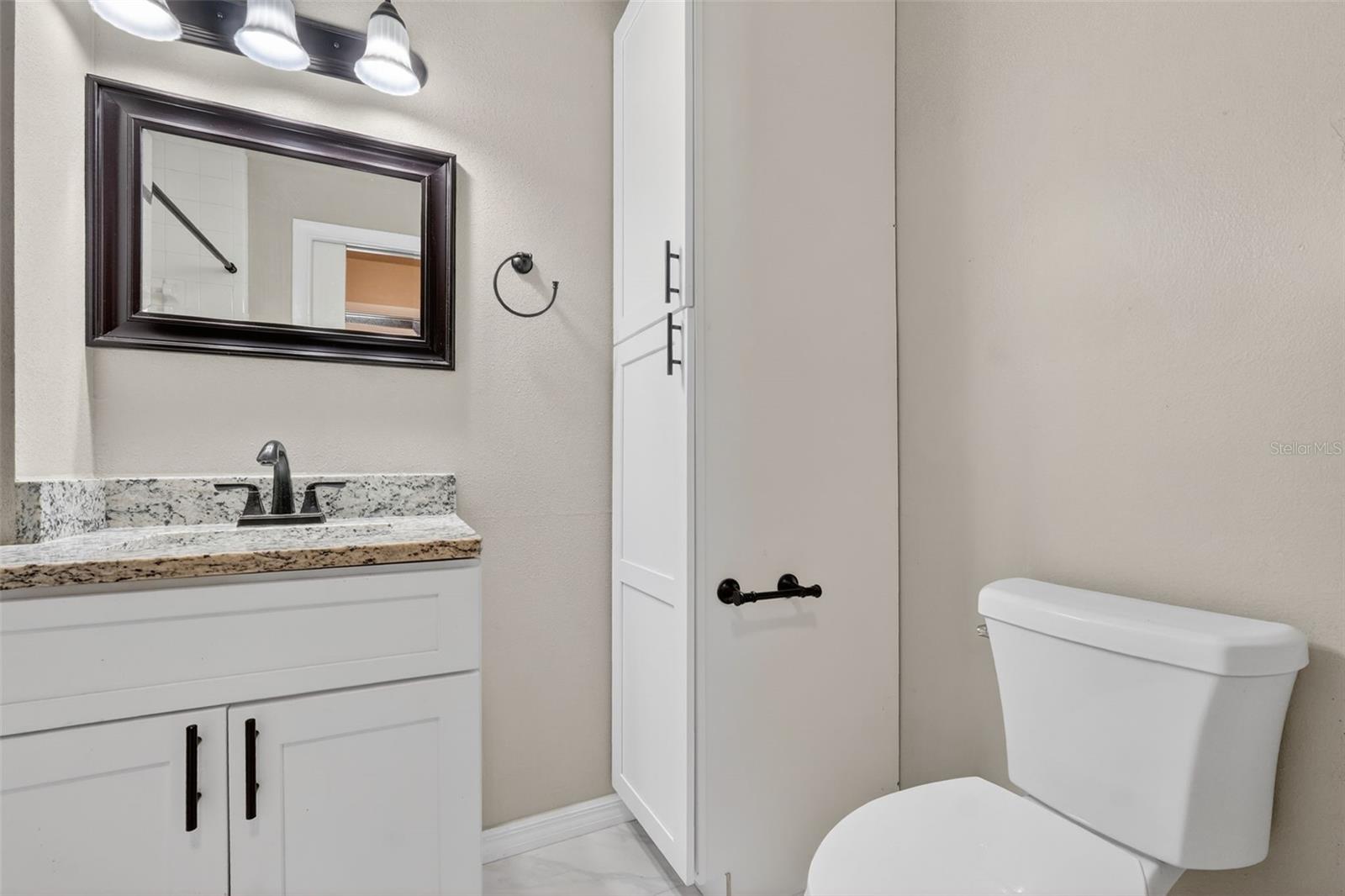 Image 23 of 46 For 1550 11th Street Ne D7