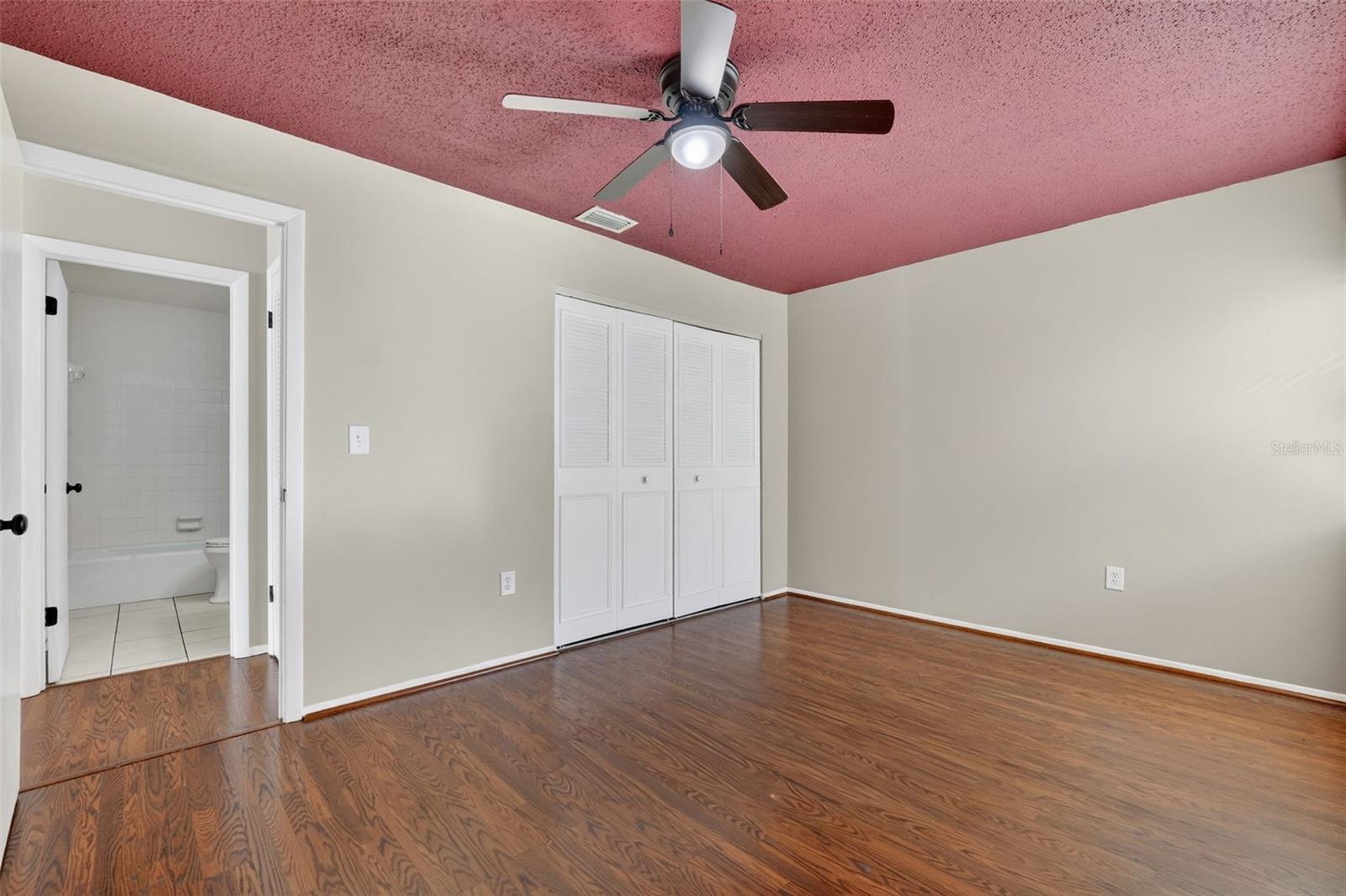 Image 25 of 46 For 1550 11th Street Ne D7