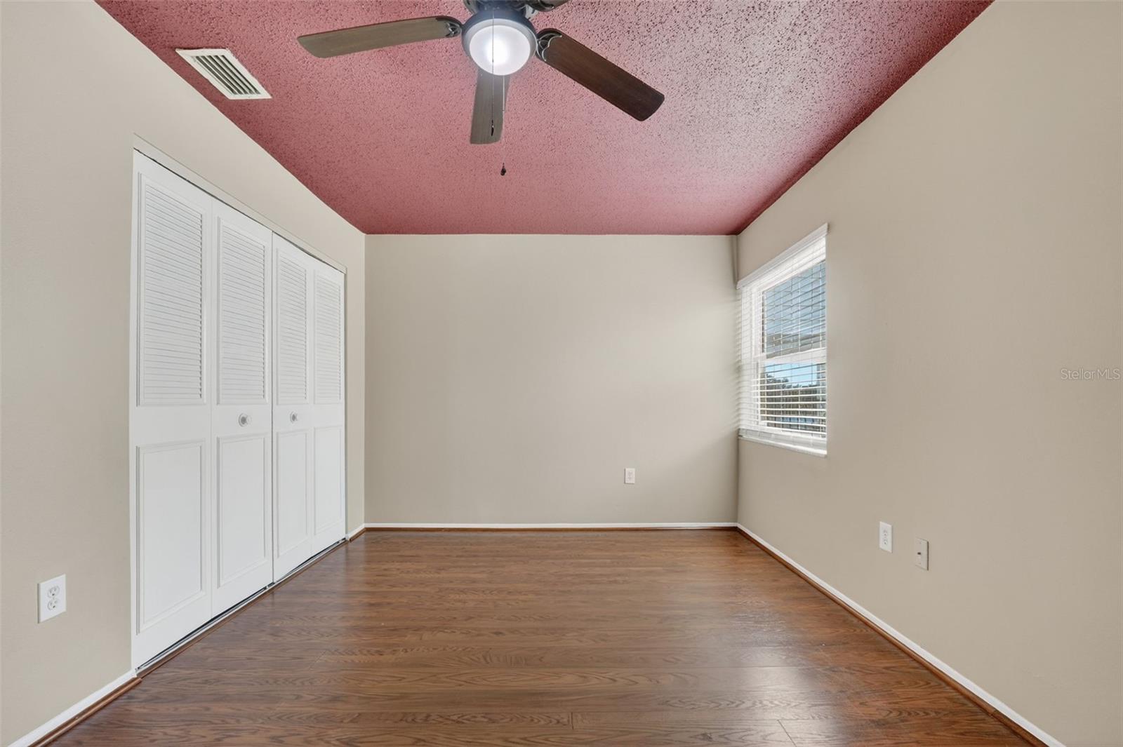 Image 27 of 46 For 1550 11th Street Ne D7