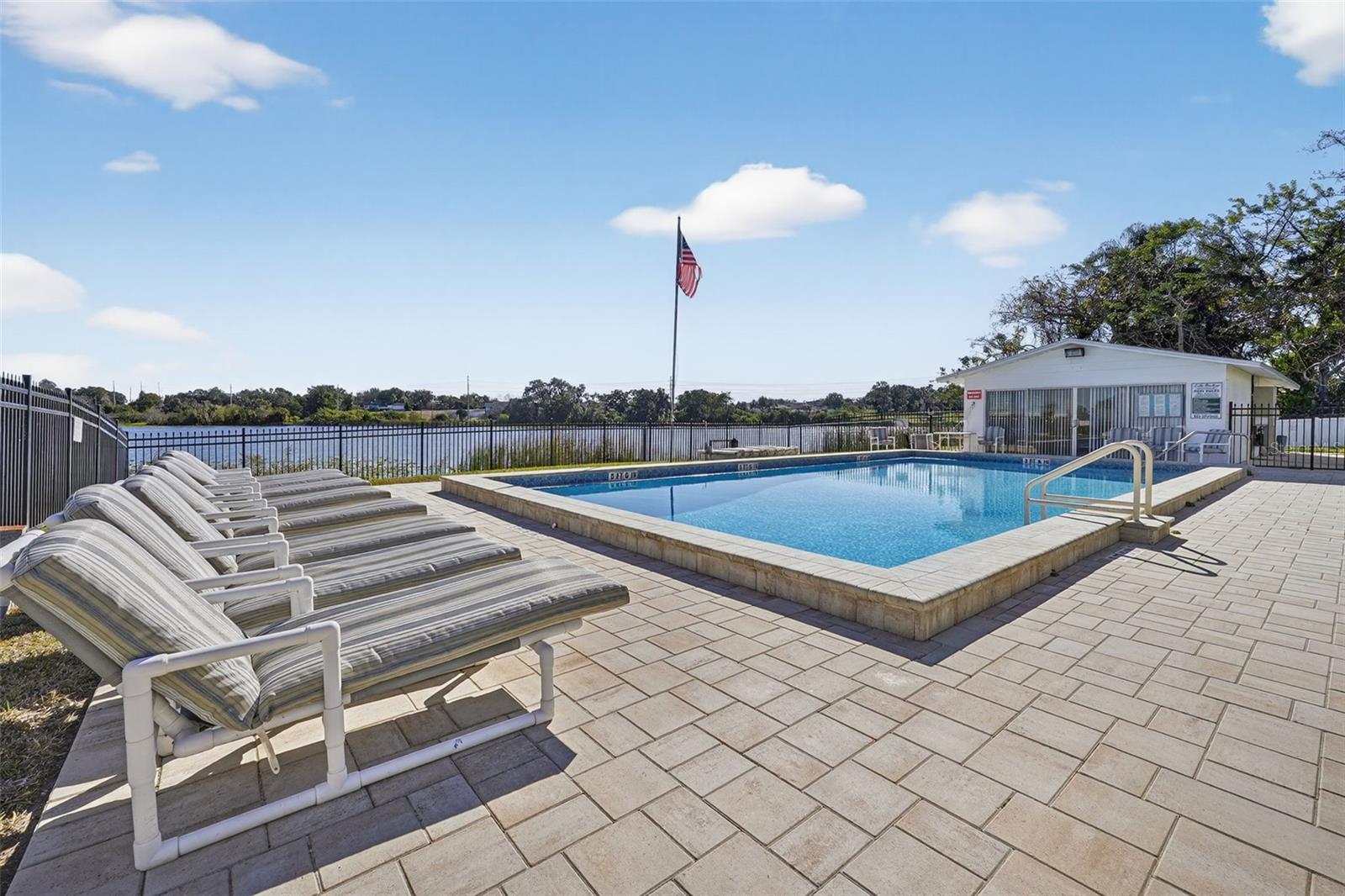 Image 30 of 46 For 1550 11th Street Ne D7